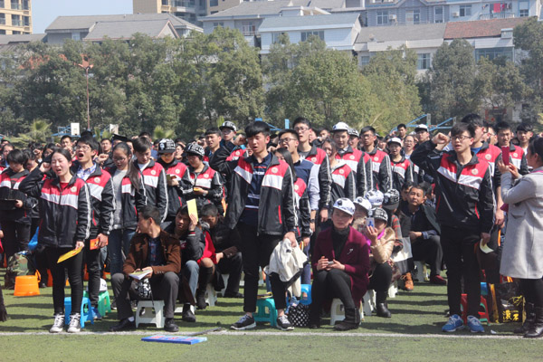 20160227我校举行第十二届成人礼暨百日誓师大会16.jpg