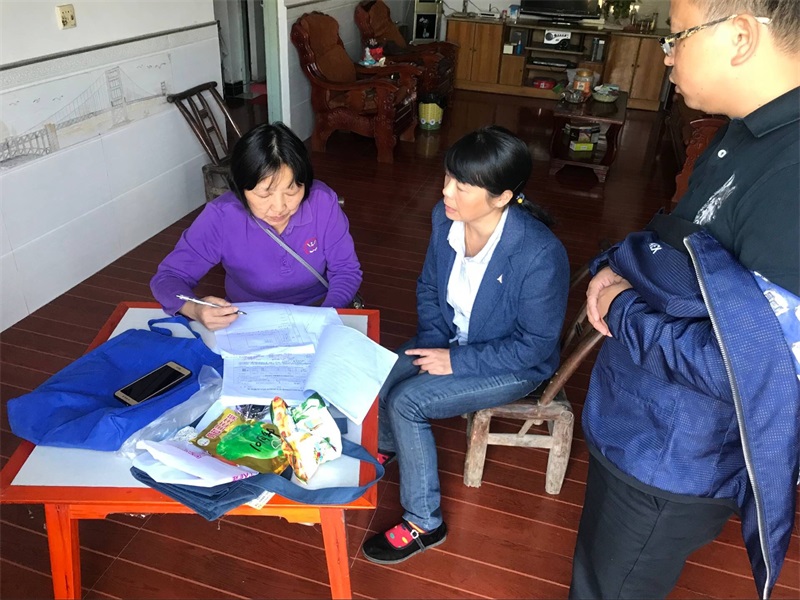 精准识别，精准资助，家校联系，共育英才