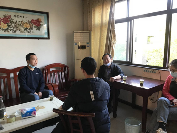 疫情防控践初心，精准家访显温情