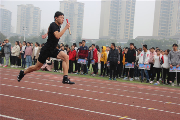 20181129我校秋季学期田径运动会10.jpg