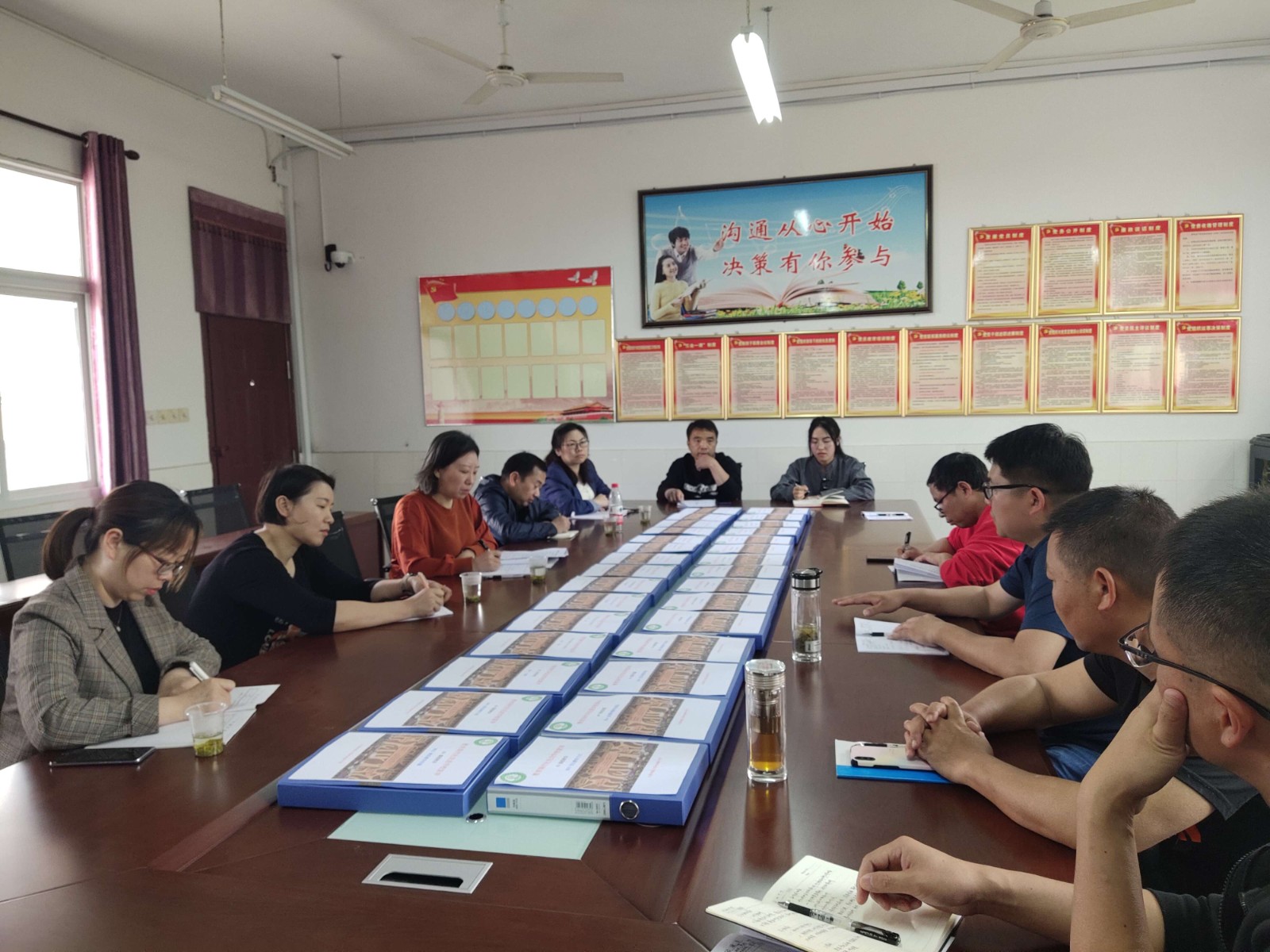 民盟宜都一中支部到宜都市王家畈中学调研