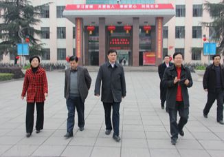 市委书记庄光明莅临我校视察指导工作