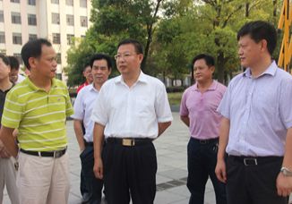 省政法委副书记杨智来我校指导工作